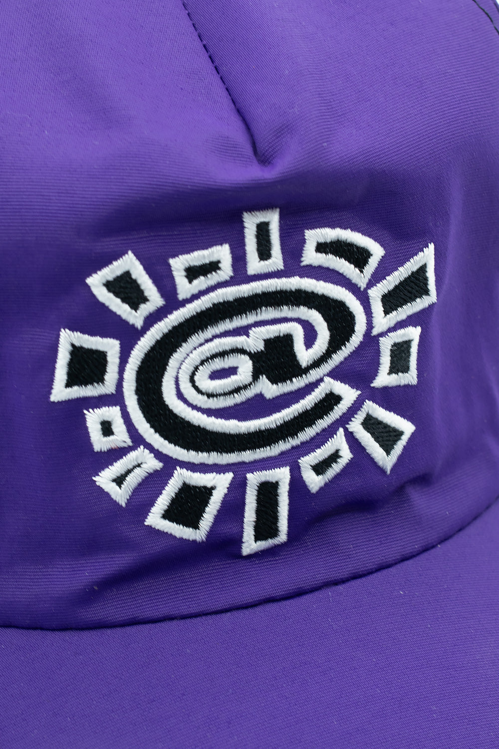 "Always Nylon Sun 5 Panel Cap Purple – Hochwertige, schlichte lila Baseballkappe für jeden Anlass"