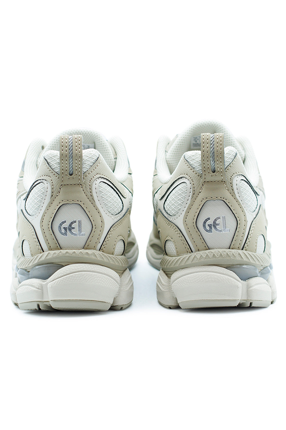 Asics Gel-NYC RGD Sneaker – Smoke Grey Wool colorway with synthetic leather overlays, mesh underlays, and GEL cushioning technology.