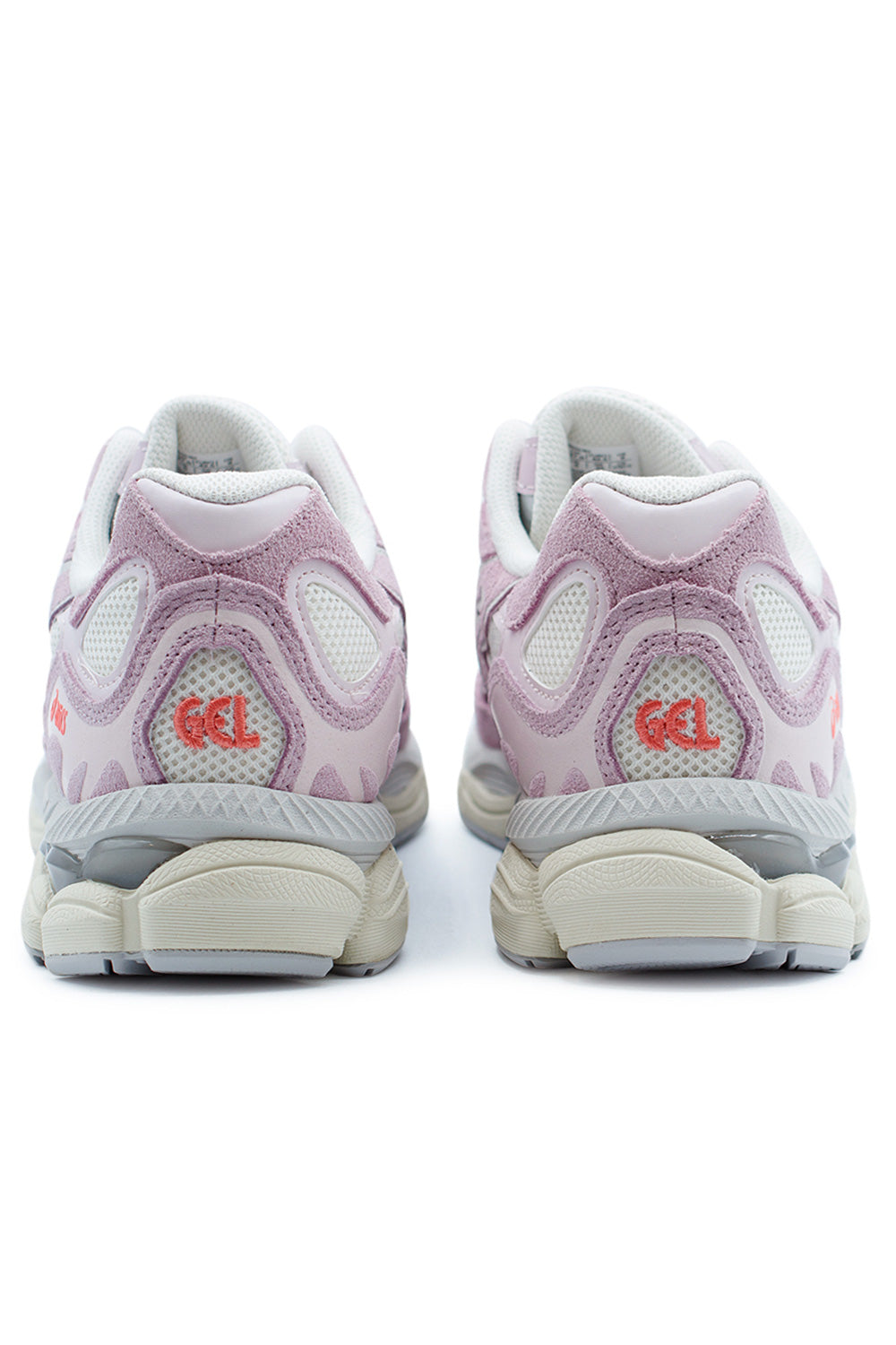 Eleganter Asics GEL-NYC Schuh in Cream/Rose Water mit stoßabsorbierender GEL-Technologie