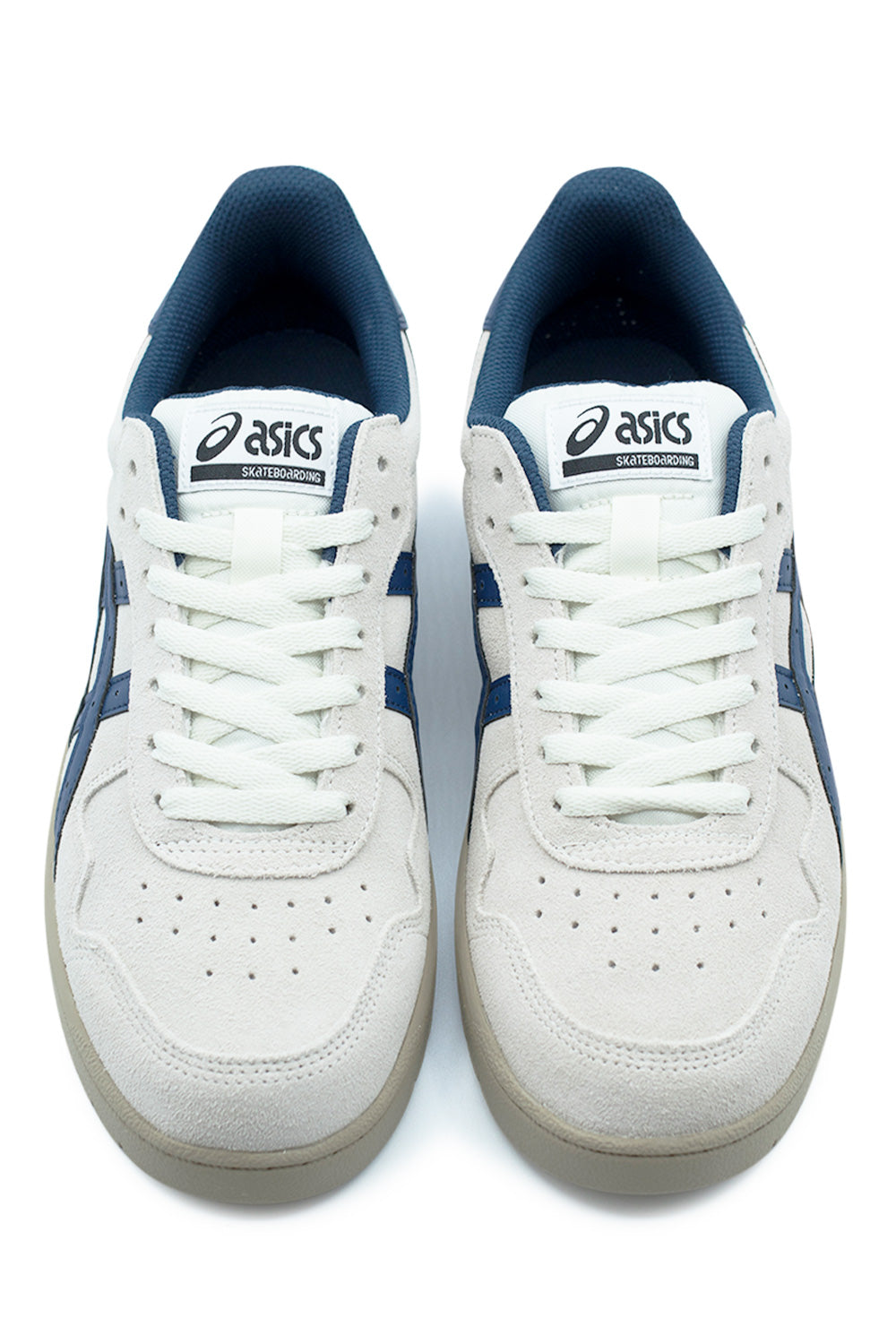 front angle Asics Skateboarding Japan Pro sneaker featuring reinforced triple stitch toe box, padded tongue with elastic straps and breathable perforations for enhanced skate durability