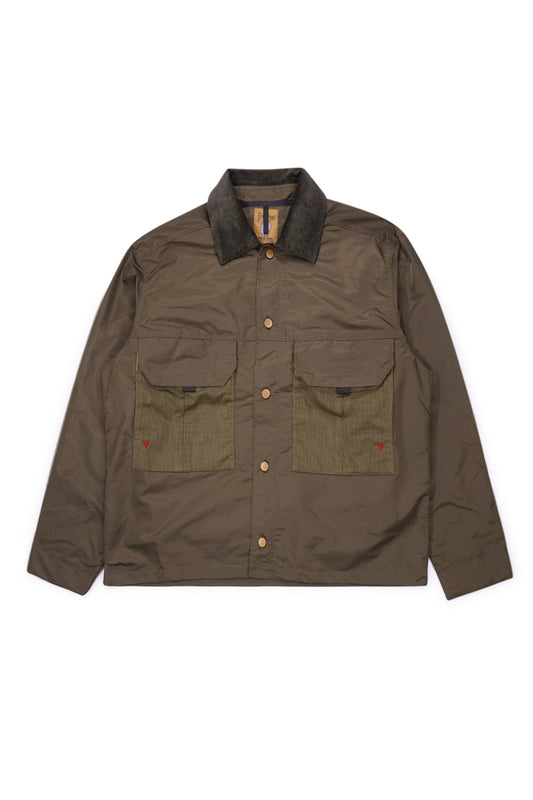 Brain Dead Cropped Chore Jacket Green, wide-fit unisex streetwear jacket made from water-repellent nylon with corduroy collar and golden logo buttons.