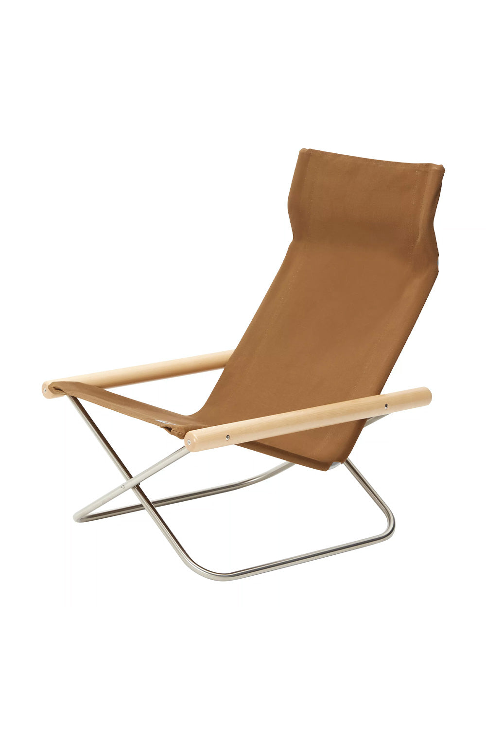 "Seitenansicht des Carhartt WIP x NYChair in Hamilton Brown – funktionales und stilvolles Sitzmöbel mit hochwertigem Gestell und ikonischer Farbgebung"