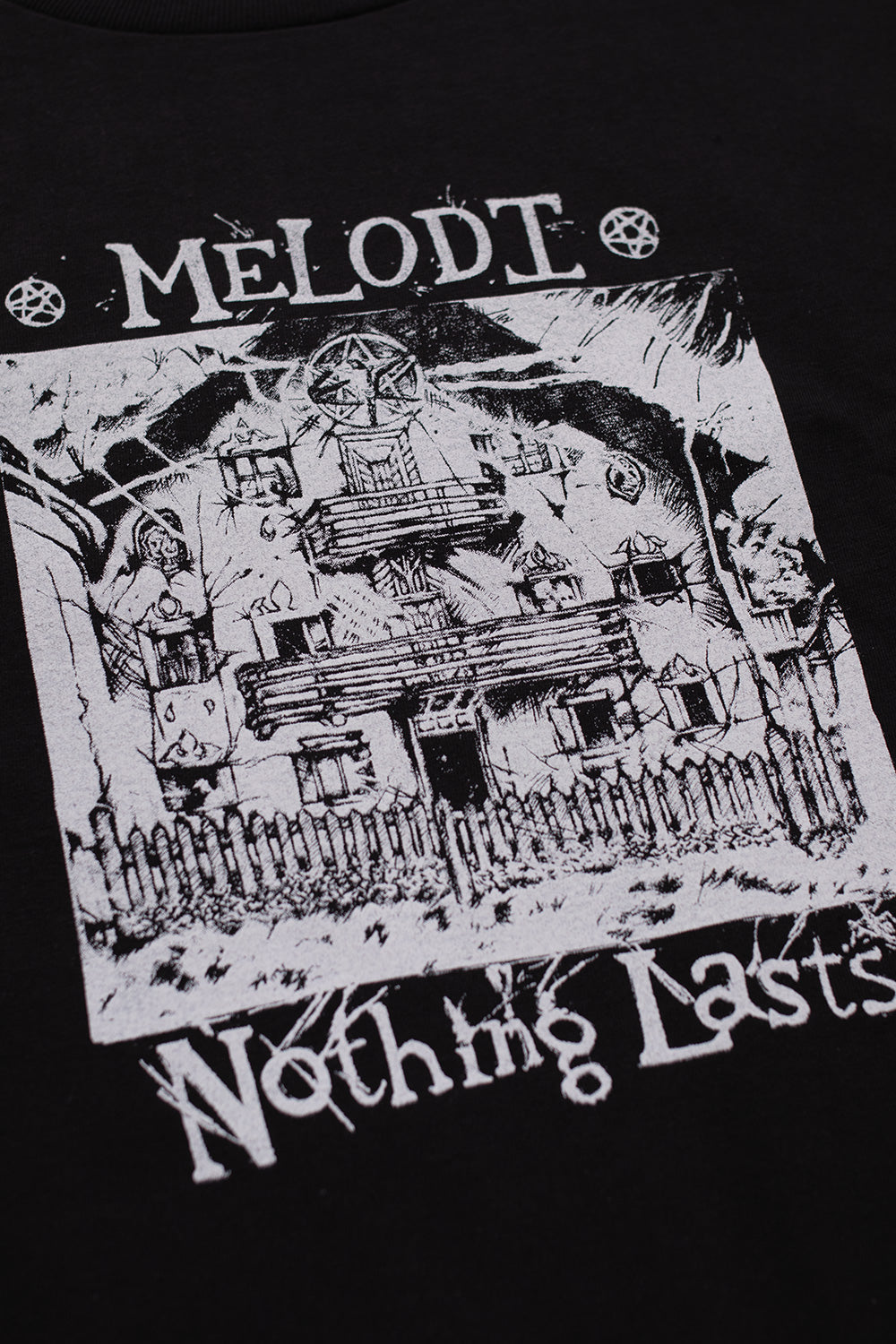 EC Melodi Home T-Shirt in Schwarz – Trendiges und bequemes T-Shirt aus hochwertigem Material, ideal für modebewusste Urban Fashion-Fans