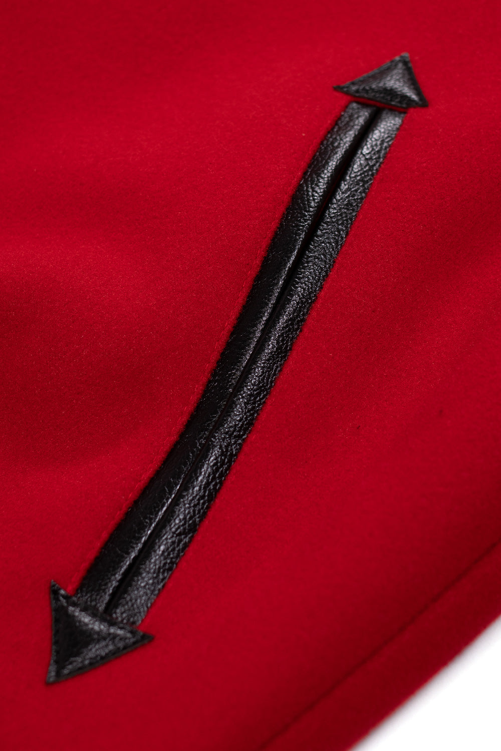 IceCream Bulldog Jacke mit hochwertigem Polyester-Obermaterial und gestepptem Innenfutter – stylisch und funktional.