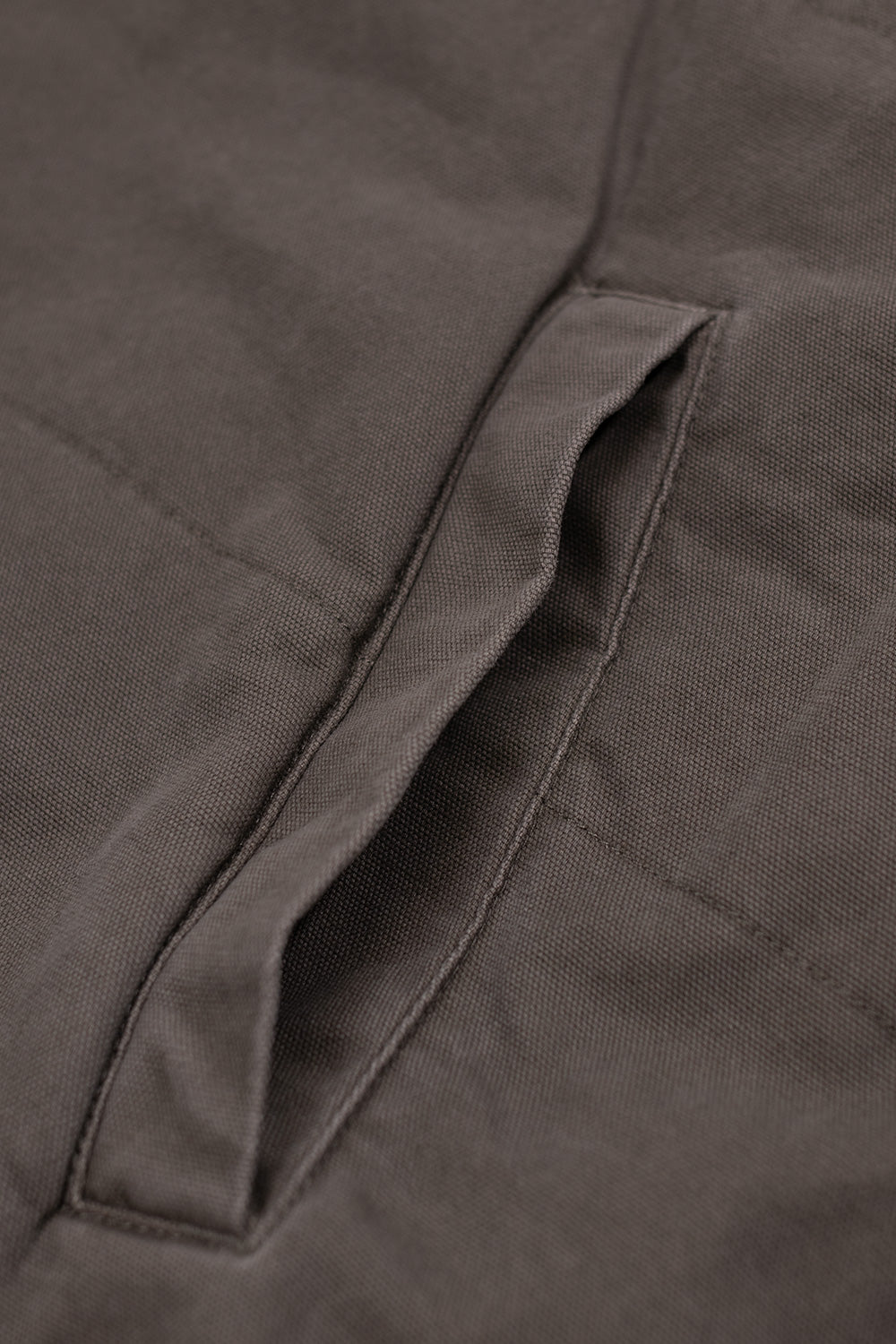 Functional Metalwood Studio poly-filled vest in fatigue green, perfect for combining style and comfort in any weather.