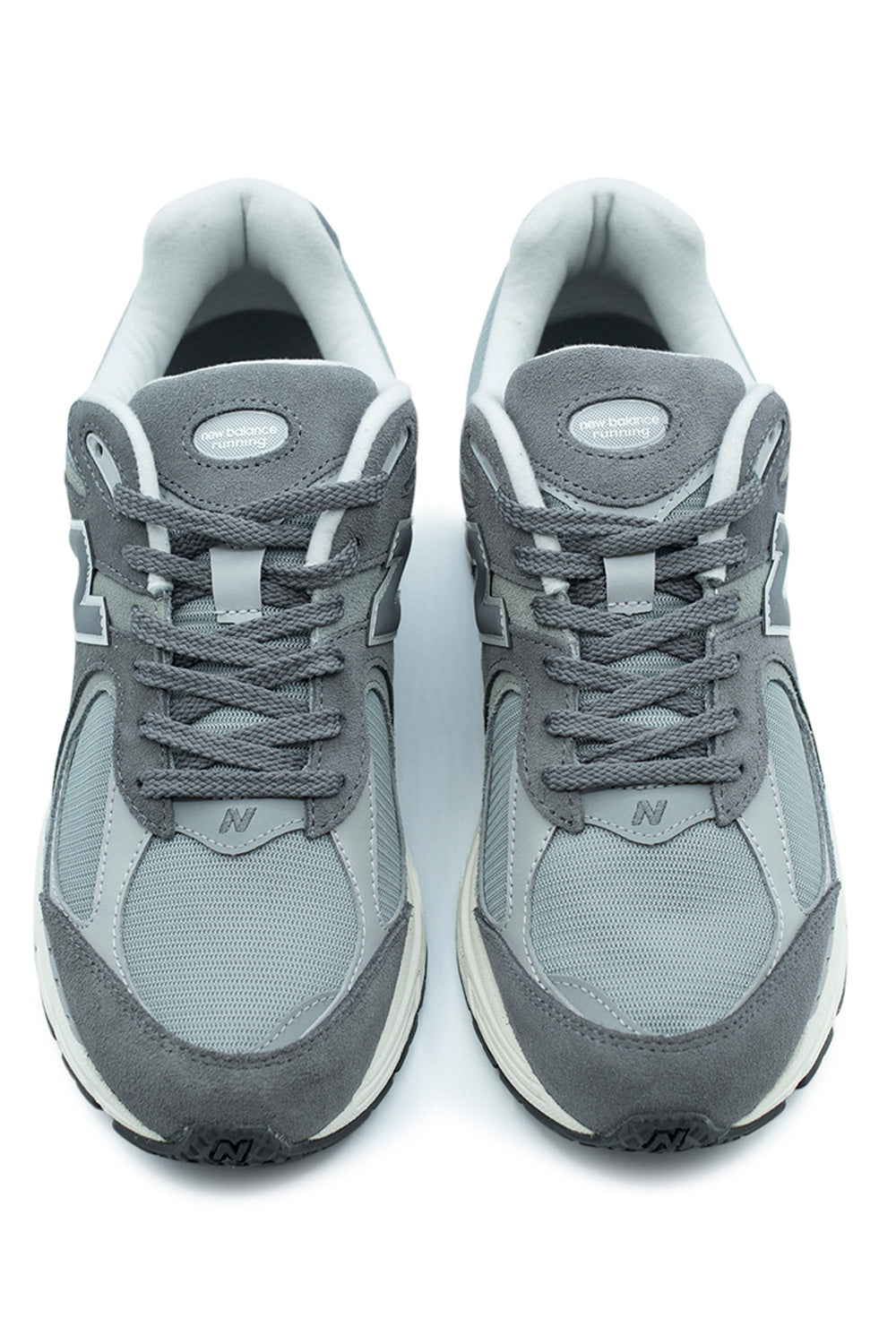 Seitliche Ansicht des New Balance 2002R Castlerock – ABZORB-Mittelsohle und N-ergy-Technologie bieten hervorragende Dämpfung und Stoßabsorption für ganztägigen Komfort.