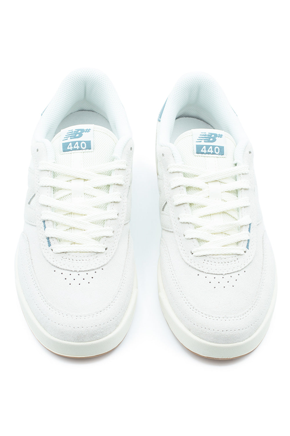front view NB Numeric 440v2 skate sneaker with perforated toe box, breathable mesh panels and reinforced suede overlays for comfort, airflow and precise board control