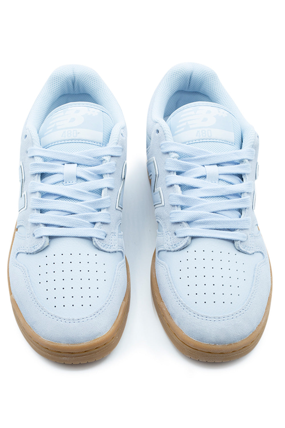 front detail NB Numeric 480 skate sneaker with perforated toe box, premium suede overlays and secure lacing system designed for boardfeel and everyday skate sessions