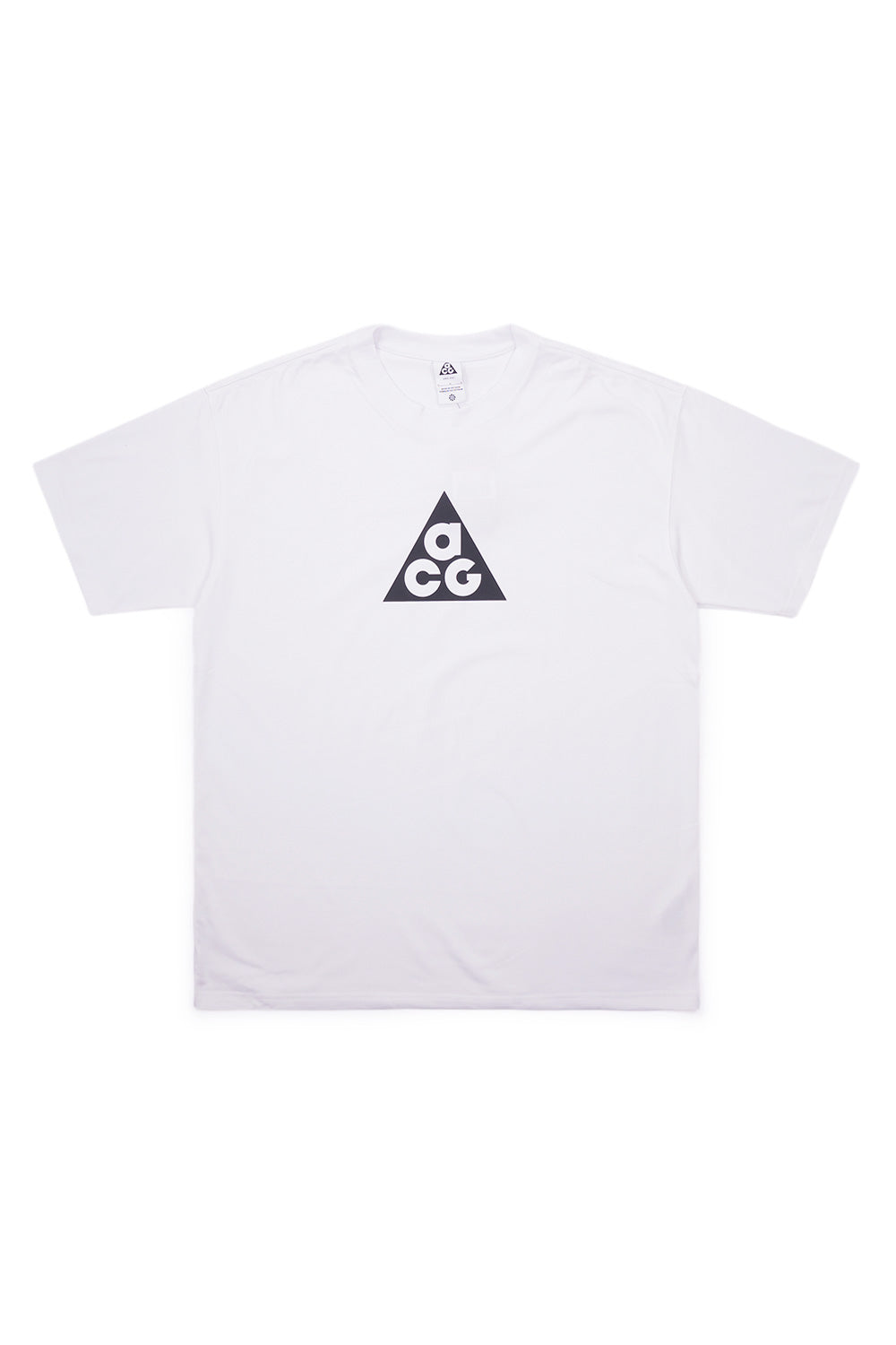 "Nike ACG Dri-FIT Logo T-Shirt in Summit White – Vorderansicht mit aufgedrucktem ACG-Logo auf der Brust"