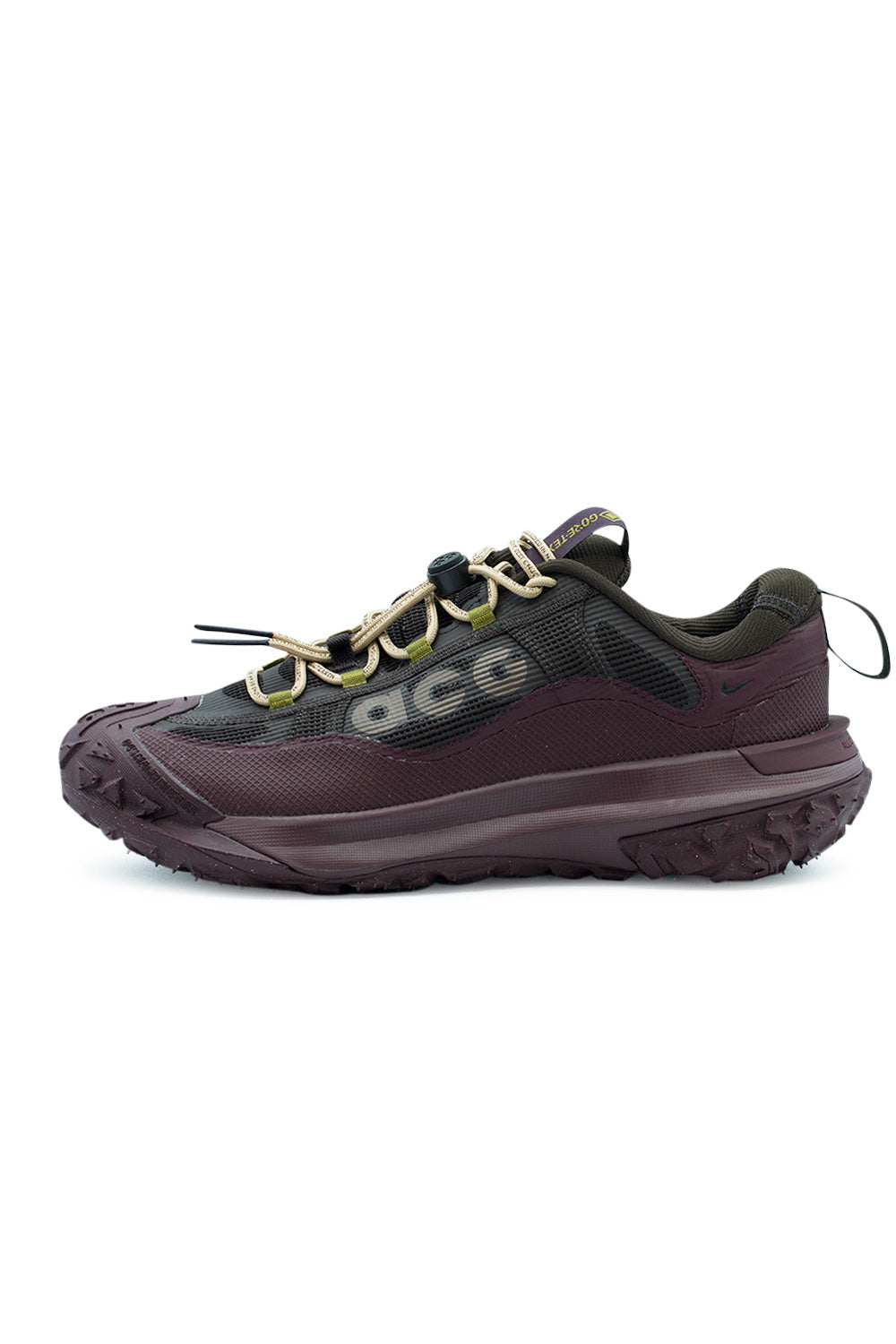 Nike ACG Mountain Fly 2 Low GTX Schuh – Velvet Brown Black, wasserdichter Outdoor-Sneaker mit robustem Design und Gore-Tex-Technologie für jedes Abenteuer.
