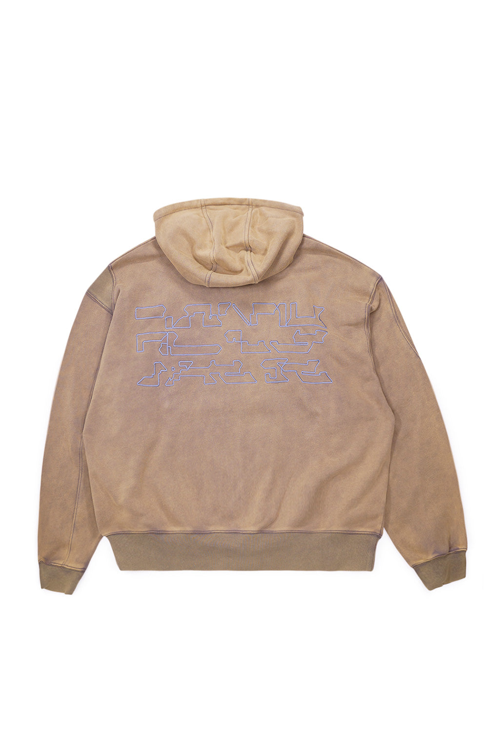 "Rückansicht des Perks and Mini Thunderdome Zip Through Hooded Sweats in Sandstone Wash – auffällige Rückenstickerei auf verwaschenem Baumwollstoff"