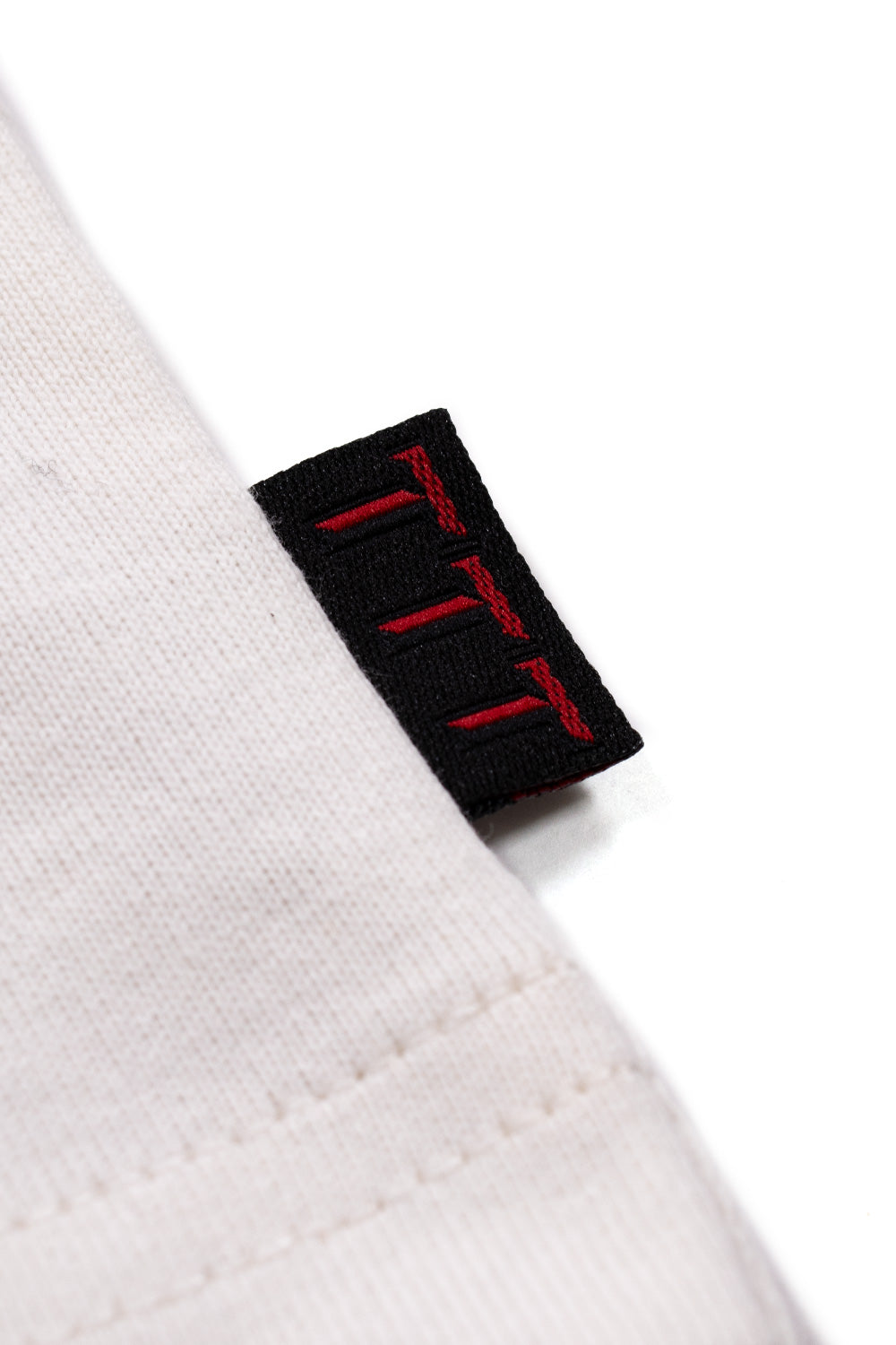 The Trilogy Tapes Strung T-Shirt Weiss