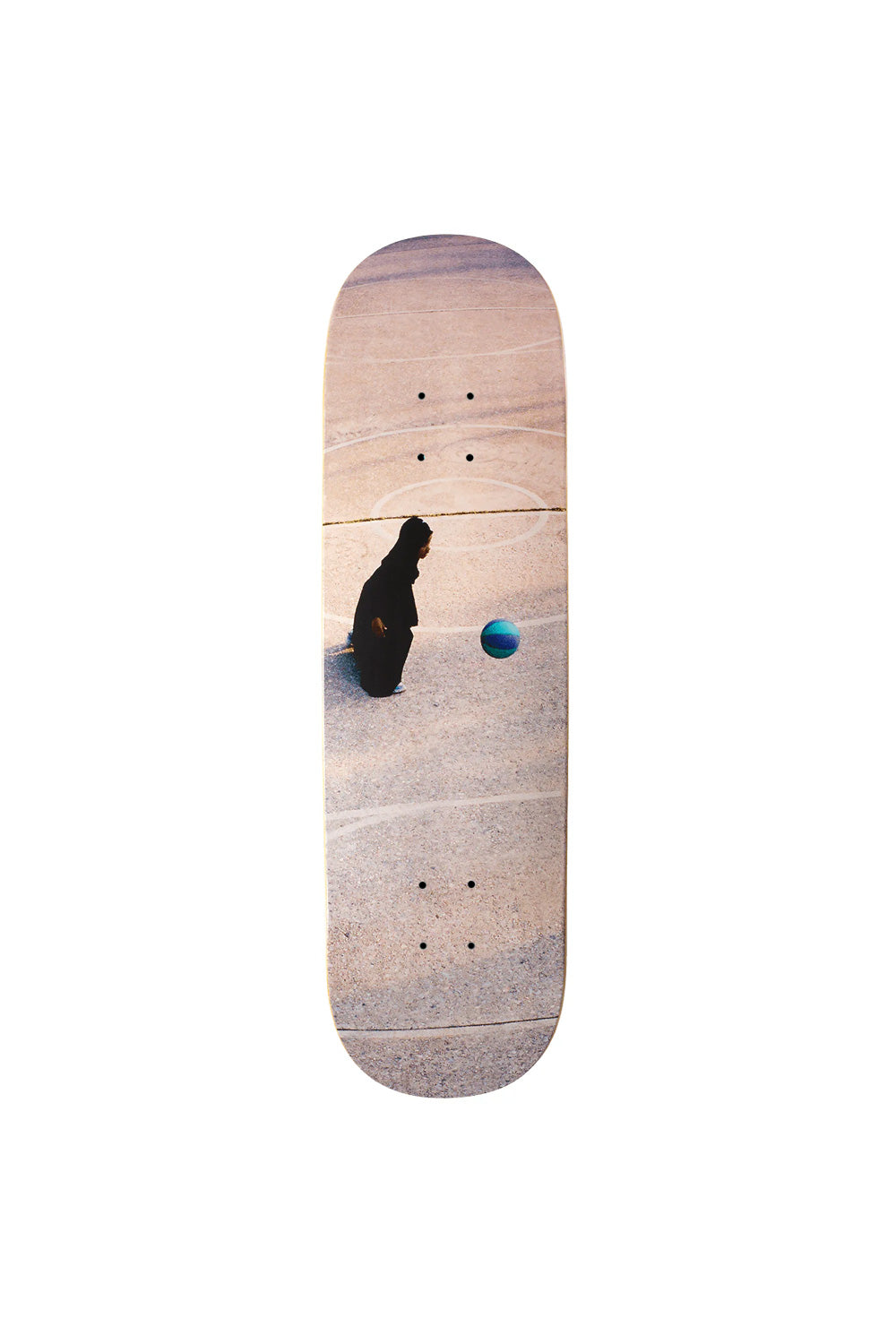 Violet! Kader Sylla Girl In Khumar Playing Basketball Deck – Kreatives Skateboard-Deck von Kader Sylla mit dem "Girl In Khumar Playing Basketball" Design für Kunst- und Skate-Fans