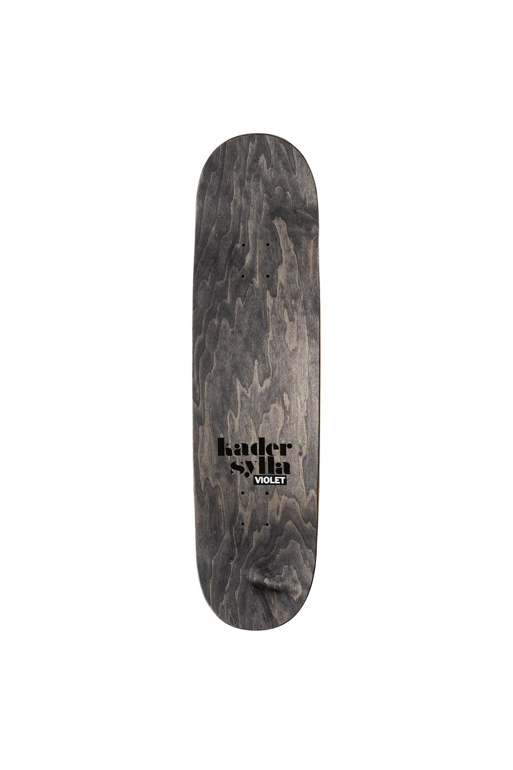 Violet! Kader Sylla Girl In Khumar Playing Basketball Deck – Innovatives Skateboard-Deck mit einzigartigem Artwork von Kader Sylla, das eine Basketball-Szene in "Khumar" darstellt