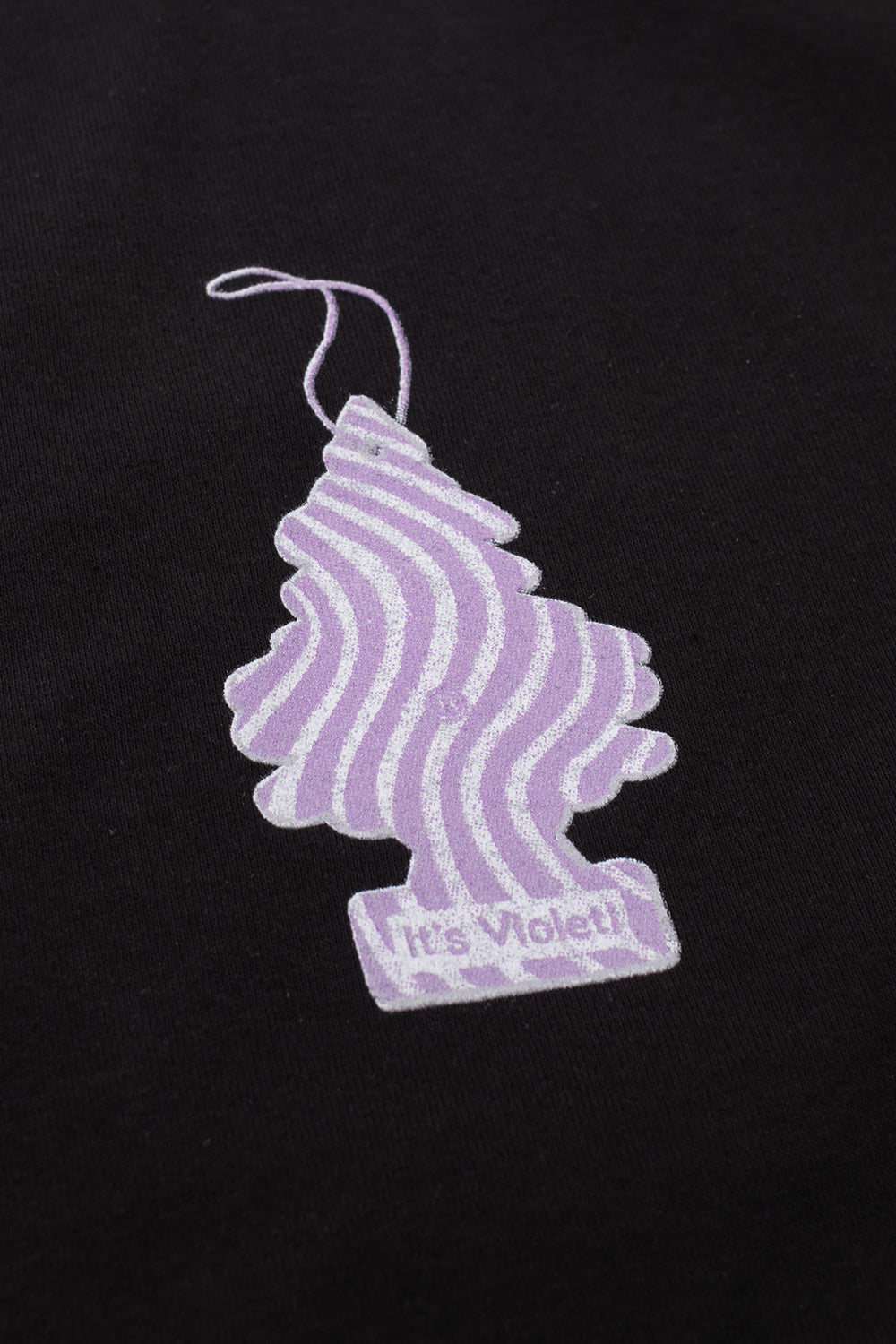 Violet! Kader Trash Doll Shirt in Schwarz – Streetwear T-Shirt mit kreativem Motiv